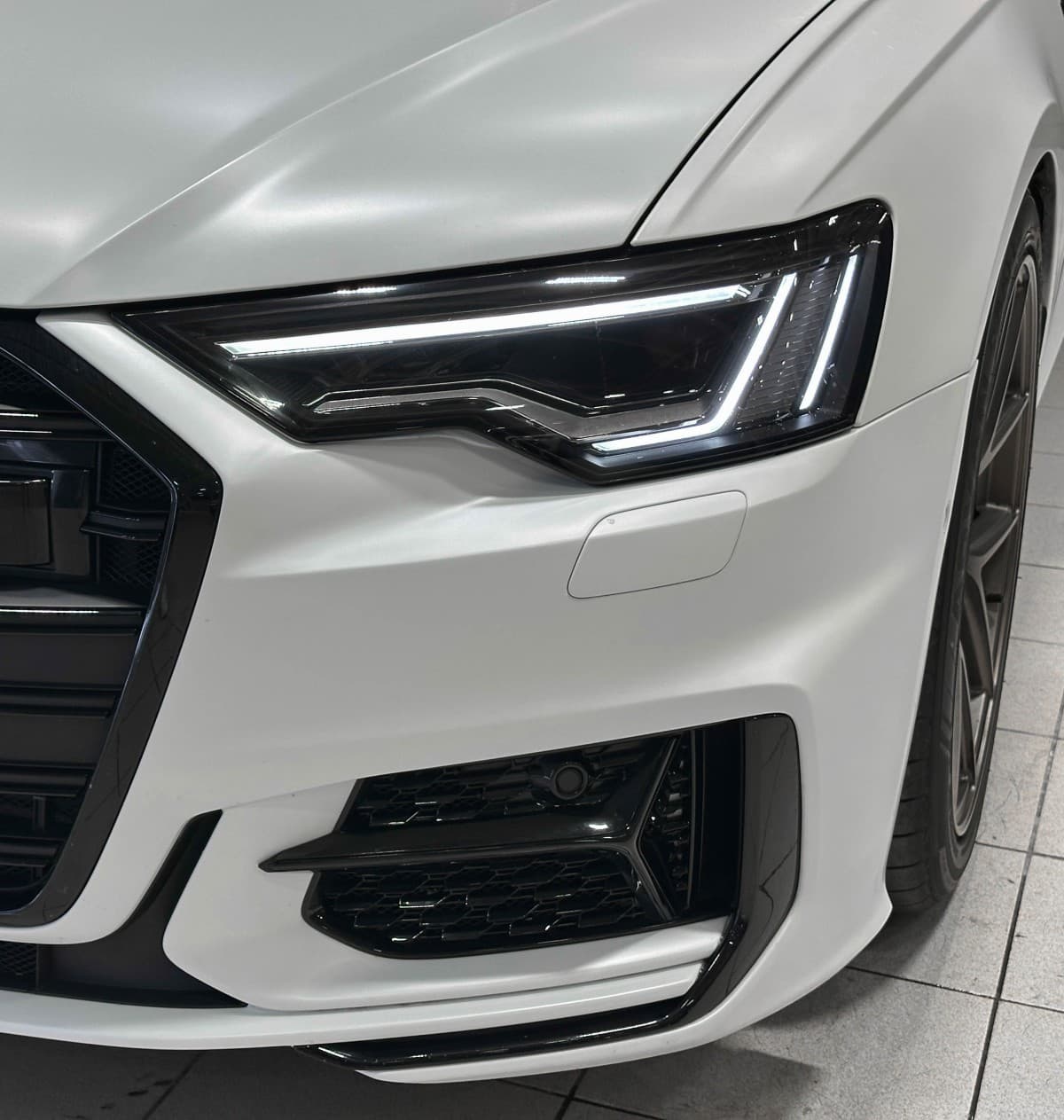 Audi A6 - 4